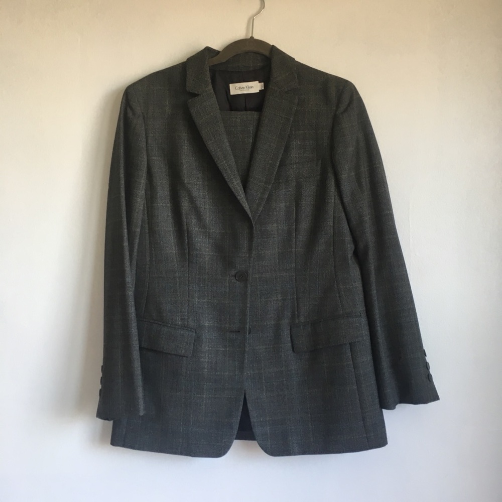 Calvin Klein Collection 2-pc suit